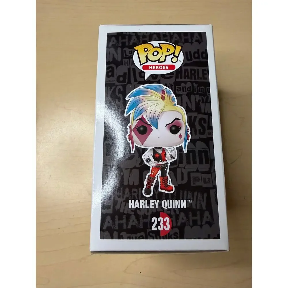 Funko Pop! DC Super Heroes Harley Quinn (And the Skull Bags) Hot Topic Exclusive - Picture 4 of 6